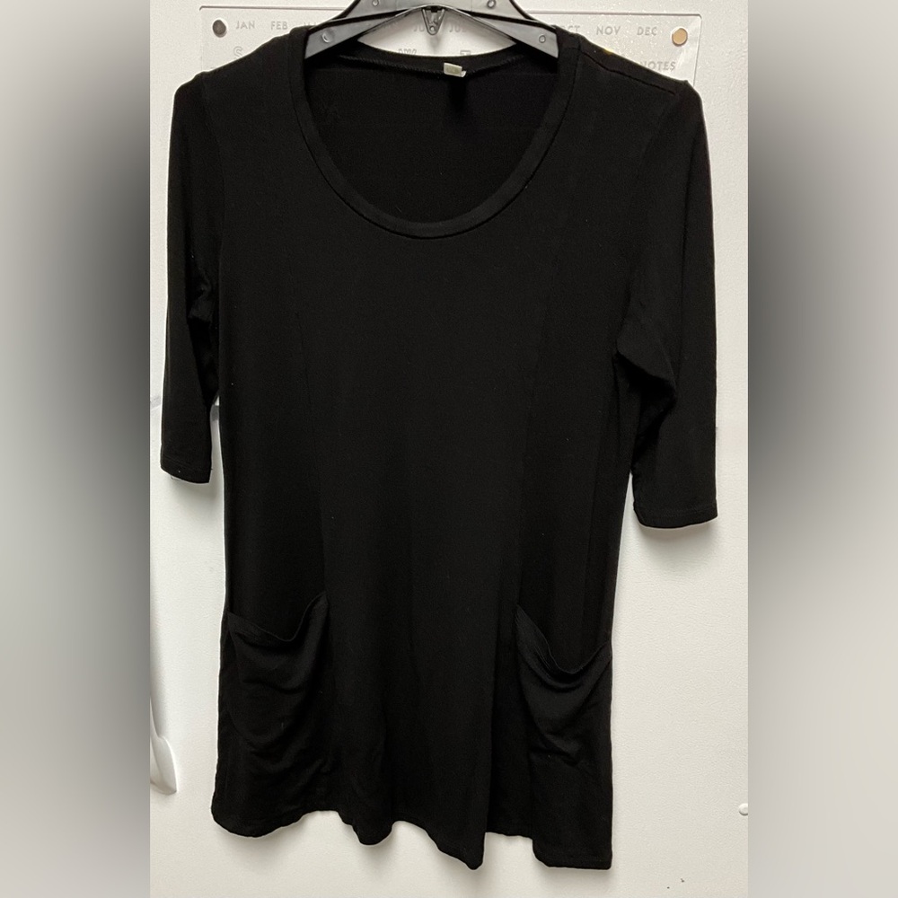 Popana Black Scoop Neck Short Sleeve Tunic with Pockets